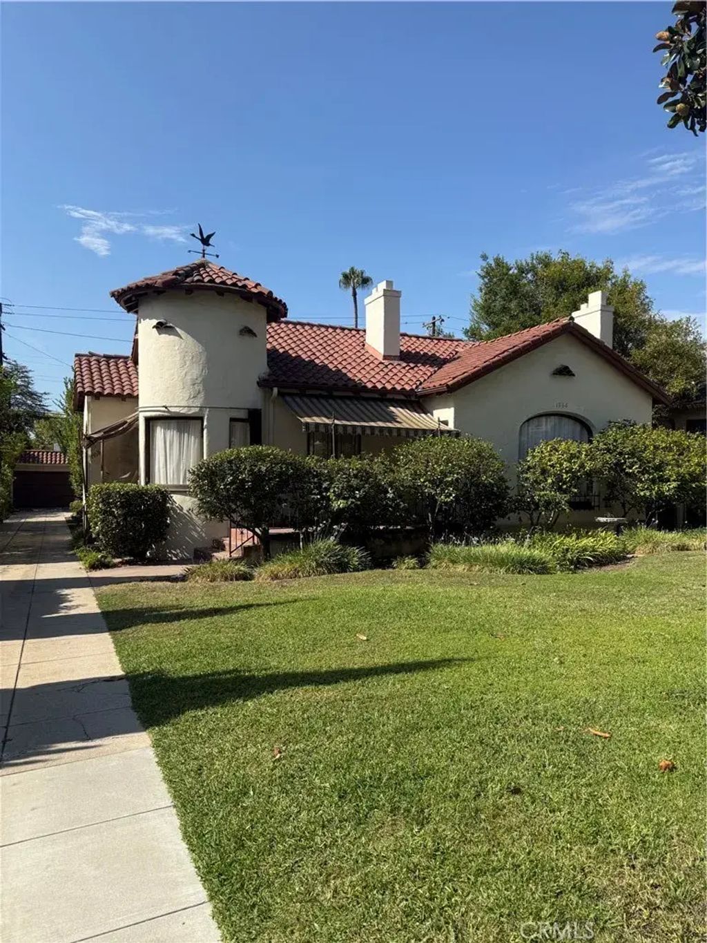 1968 E Washington Boulevard, Pasadena