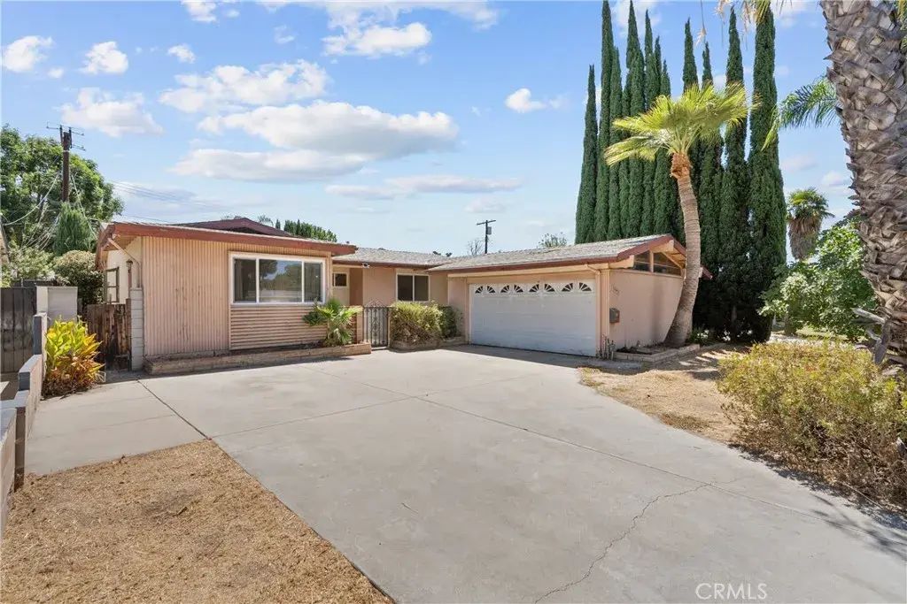 10048 Swinton Avenue, Granada Hills