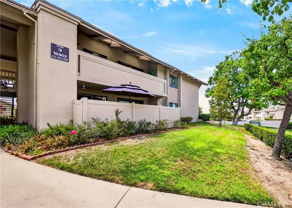 15902 Alta Vista Drive H, La Mirada