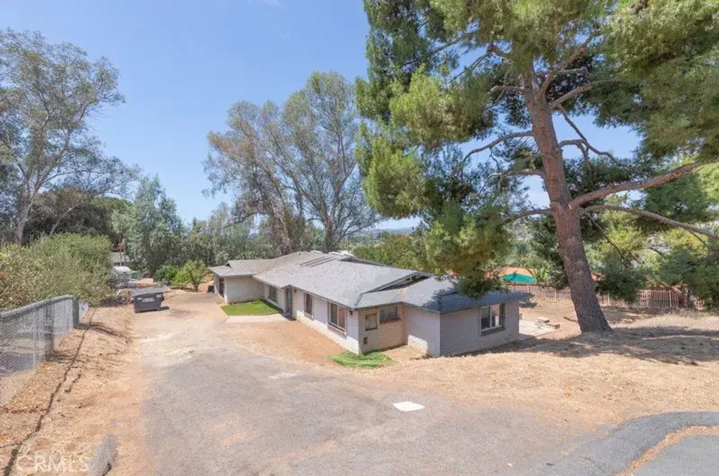 925 Reed Terrace, Escondido