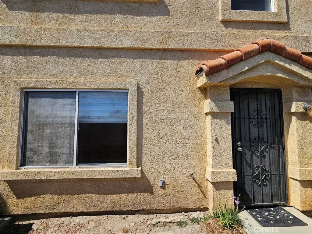 22027 Hawaiian Avenue, Hawaiian Gardens