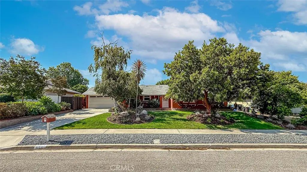 862 Camino La Maida, Thousand Oaks