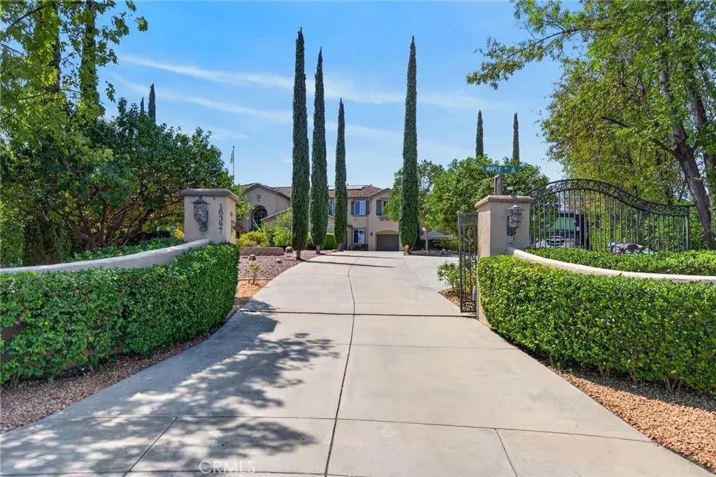 18397 Swallowtail Lane, Riverside