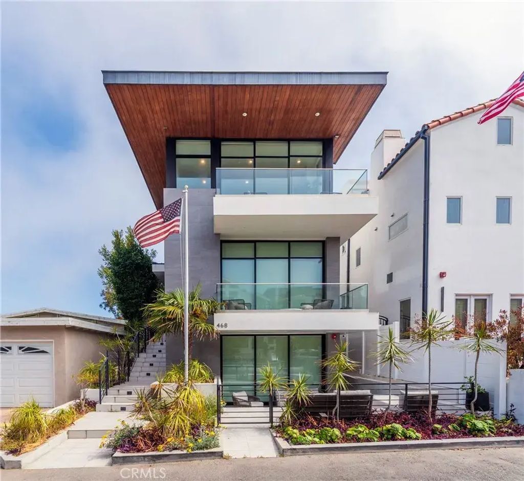 468 30th Street, Manhattan Beach