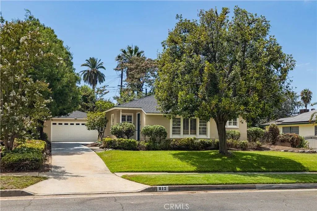 812 Serpentine, Redlands