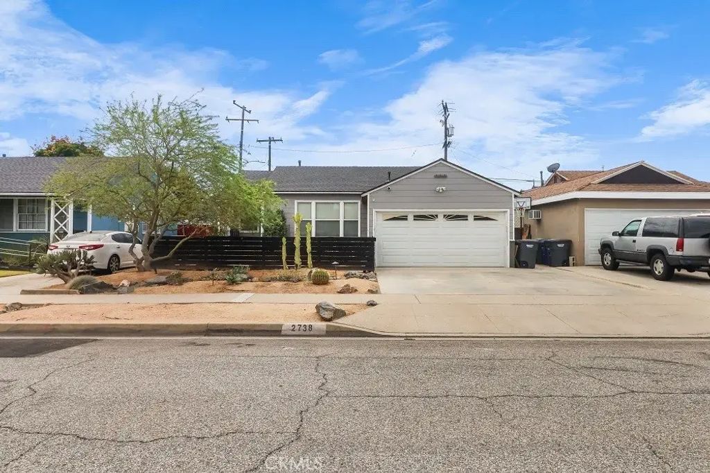 2738 Greenmeadow Road, Lakewood