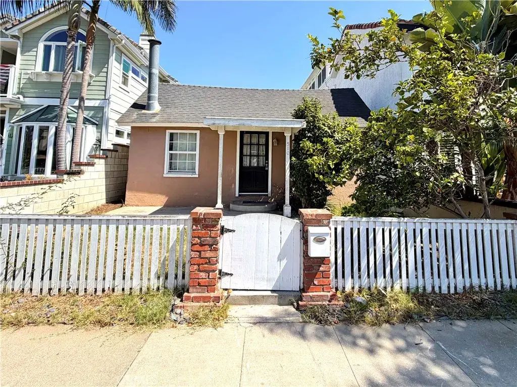510 10th Street, Huntington Beach
