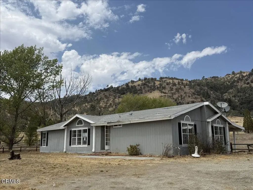 28000 Cummings Valley Road, Tehachapi