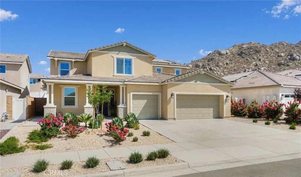 30154 Chamonix, Menifee