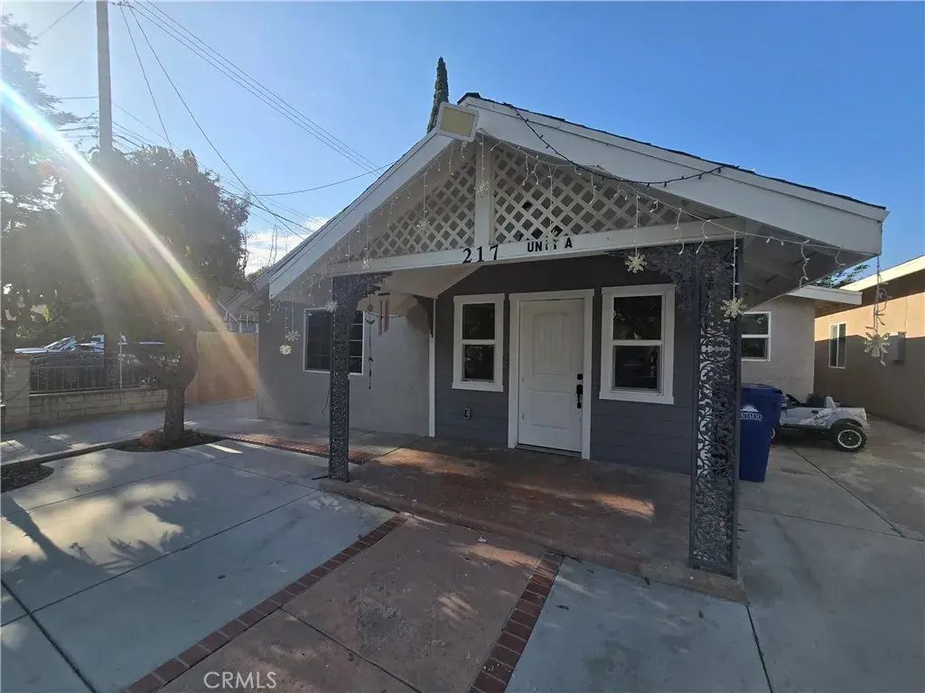 217 Belmont, Ontario