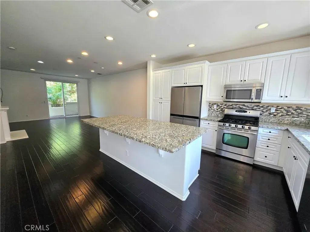 6372 Tivoli Lane, Eastvale