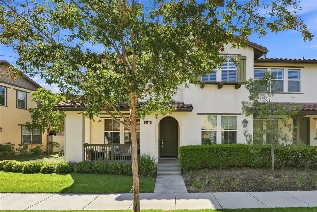 3159 London, Oxnard