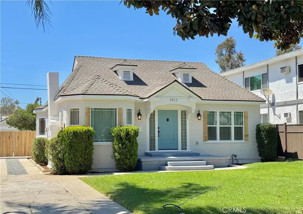 2413 S Victoria, Los Angeles