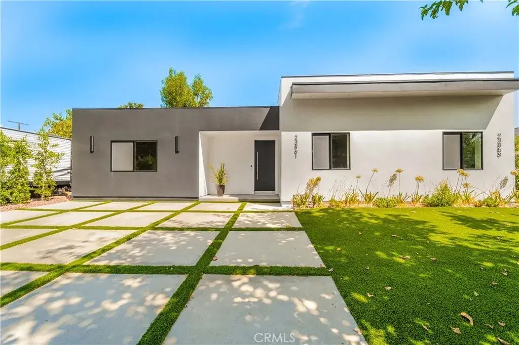 23861 Gilmore, West Hills