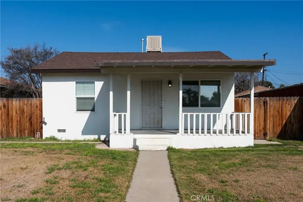 1102 E 18th Street, Bakersfield