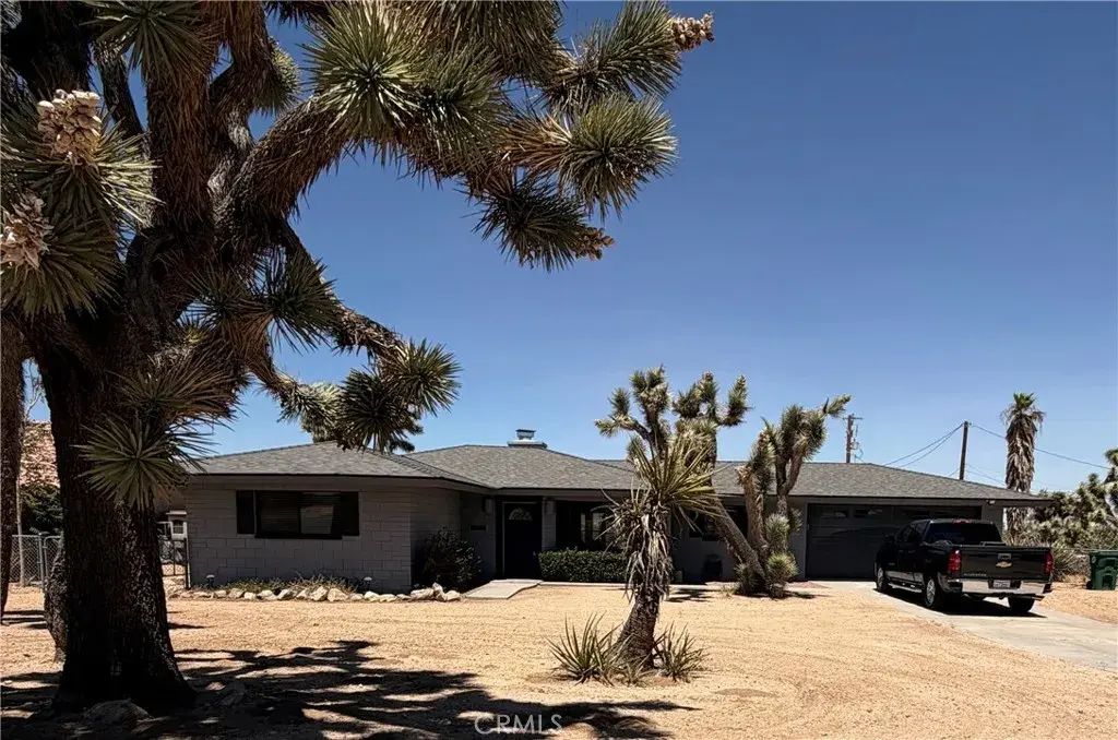 58282 Pueblo, Yucca Valley