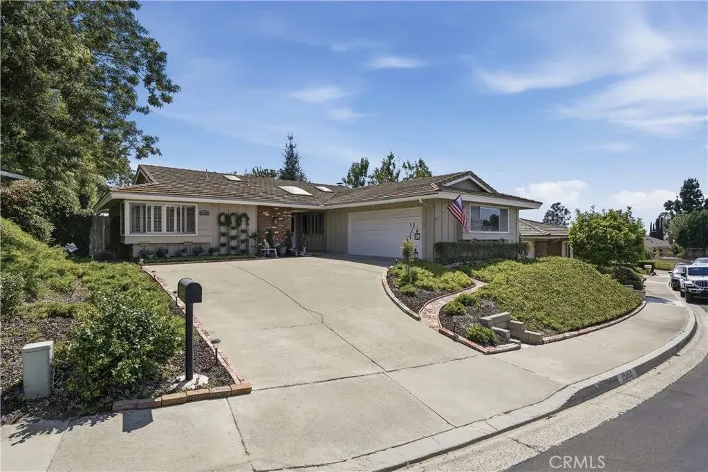 25352 Navajo, Lake Forest