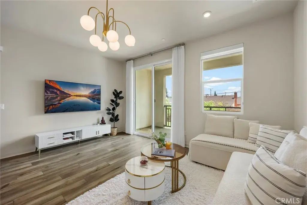 1112 Cardinal Way, Covina