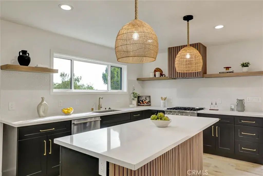 5218 Barker Drive, Los Angeles