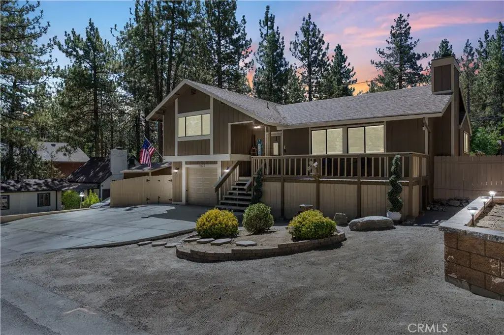 1837 Twin Lakes, Wrightwood