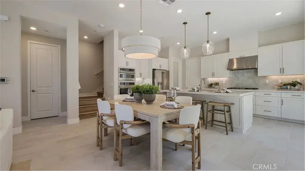 27477 Red Alder Lane, Valencia