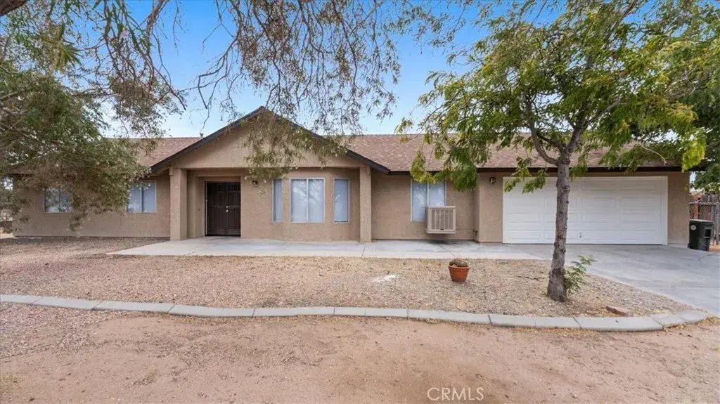 13225 Topock, Apple Valley