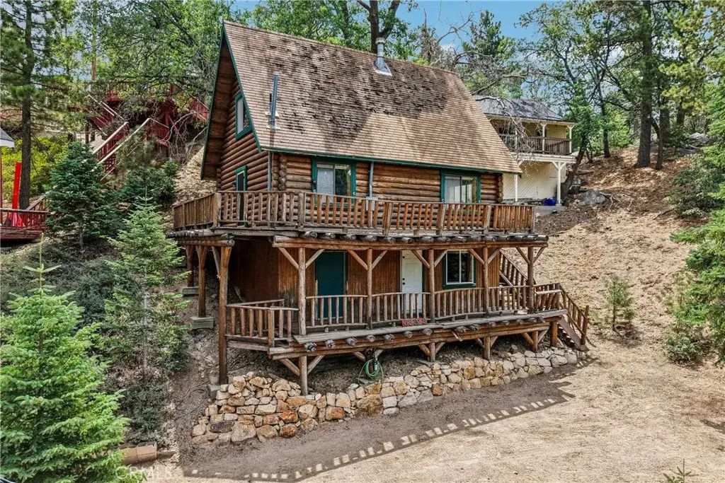 33329 Robin Drive, Green Valley Lake