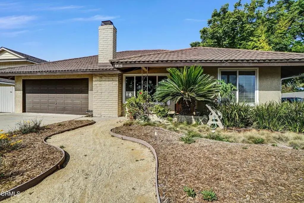 1307 S Petit Avenue, Ventura