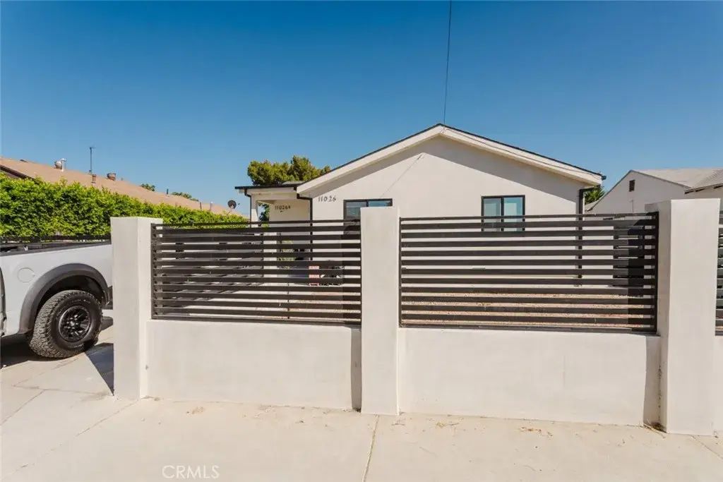 11026 Fleetwood Street, Sun Valley