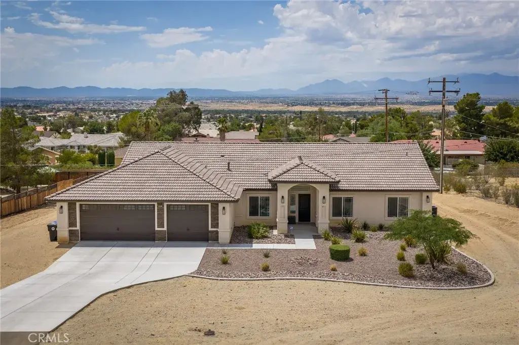 19011 Kaibab, Apple Valley