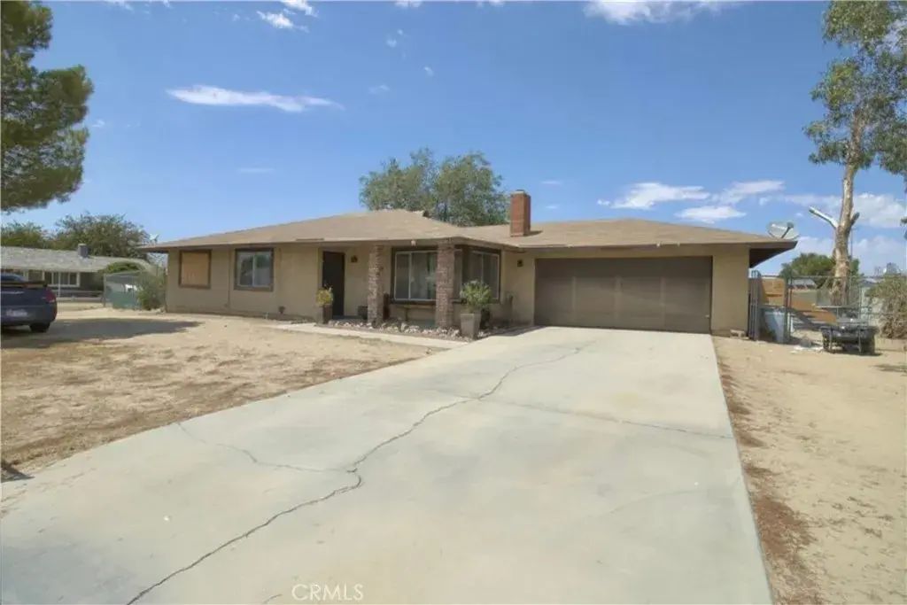 16605 Valeport Avenue, Lancaster