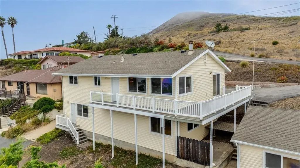 1097 Saint Mary, Cayucos