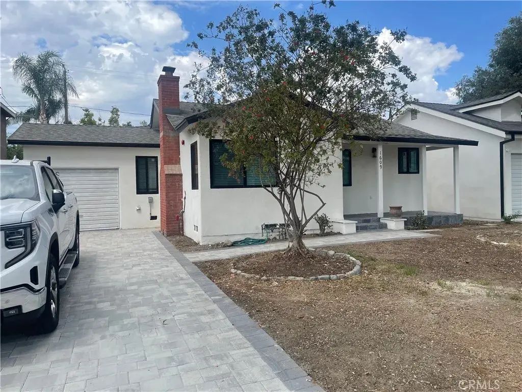 1609 N Niagara Street, Burbank