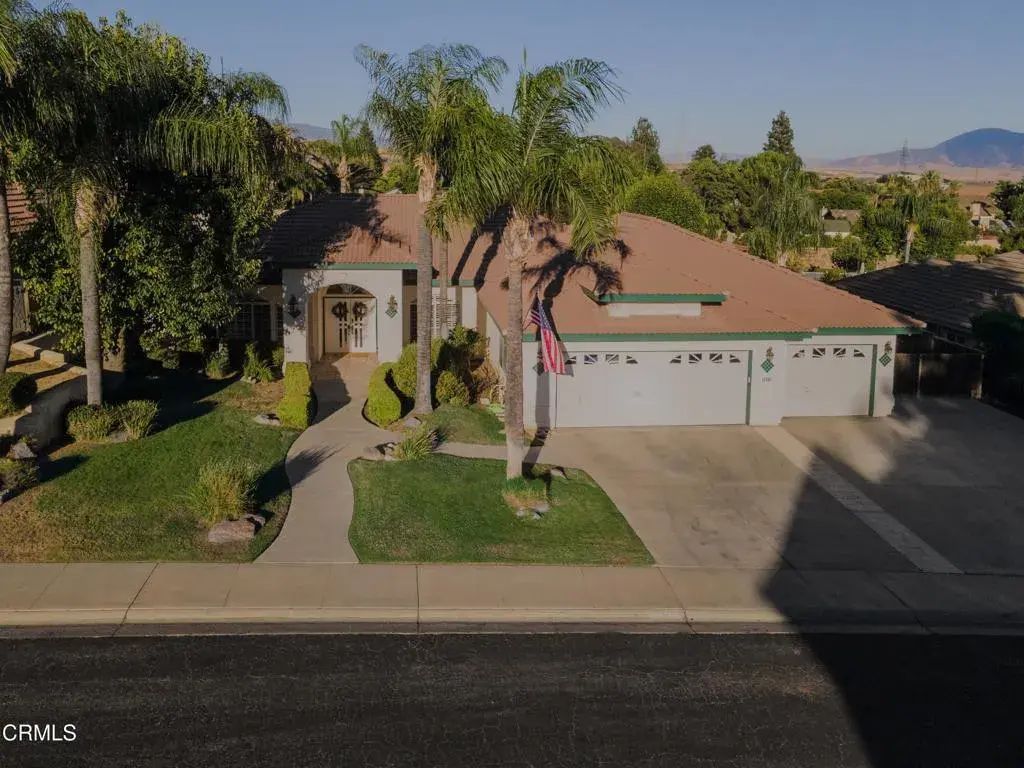 3707 Mont Blanc Terrace, Bakersfield