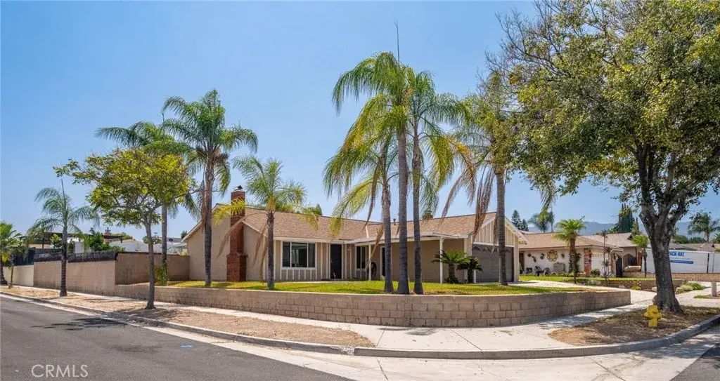 1002 Aspen St., Corona