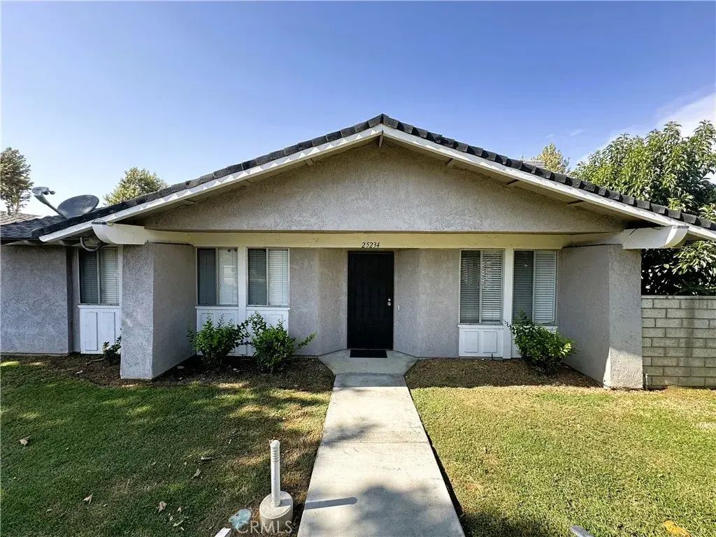 25234 Lawton, Loma Linda