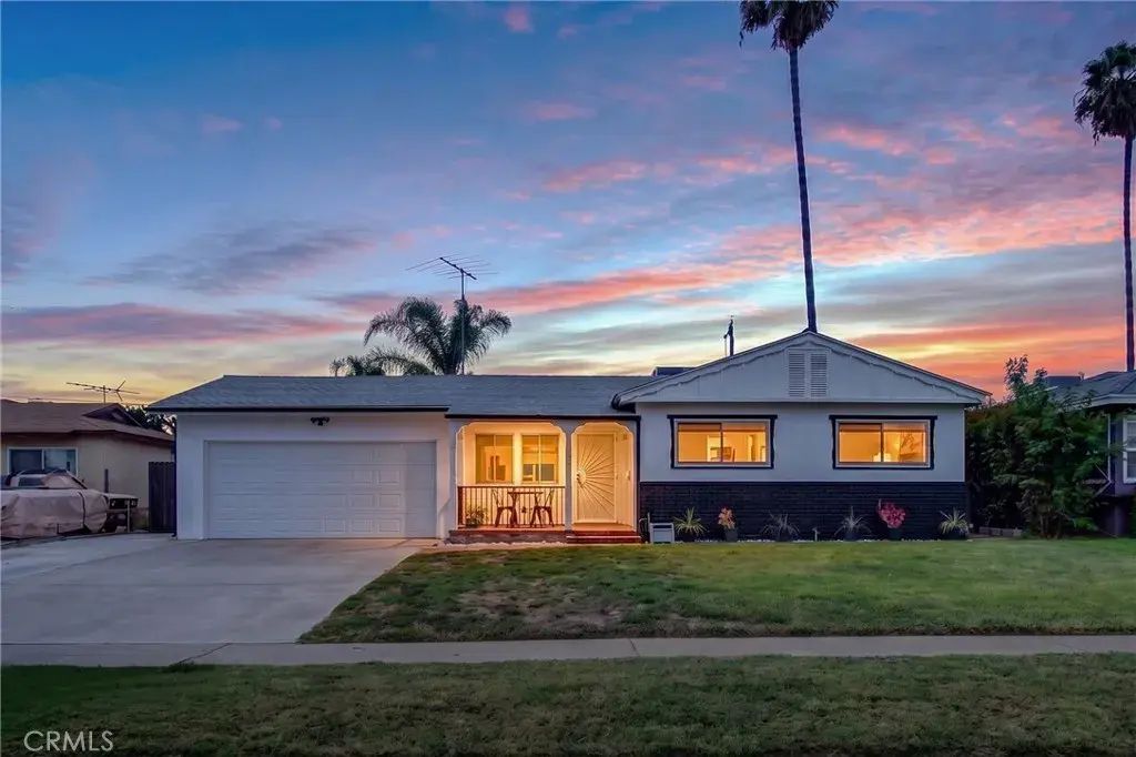 1247 Devon, Redlands