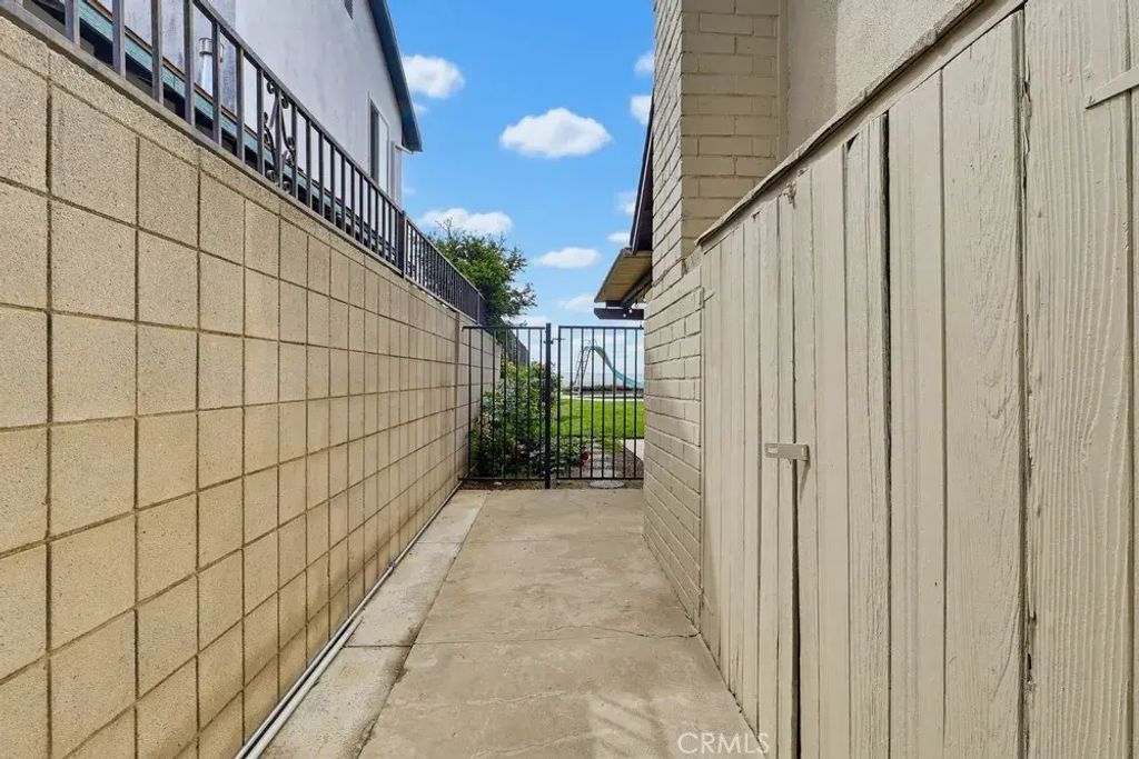 2086 Arriba, Monterey Park