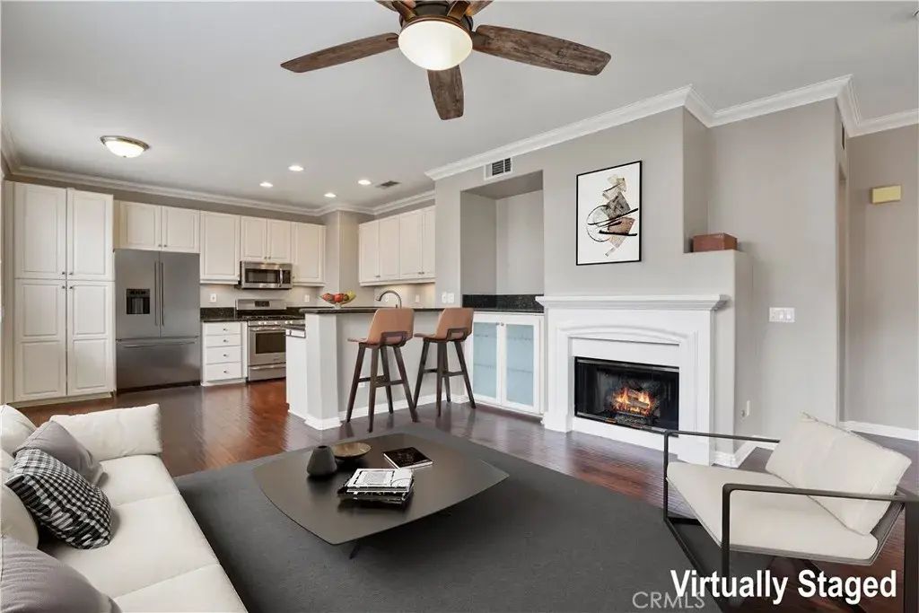 2496 Maxson Court, Signal Hill