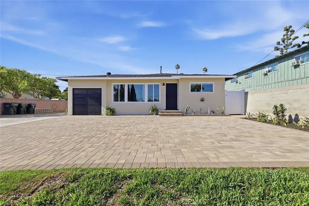 11331 Pioneer Boulevard, Norwalk