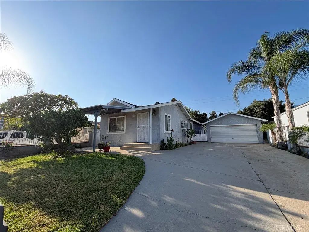 129 E Pomona, Monrovia