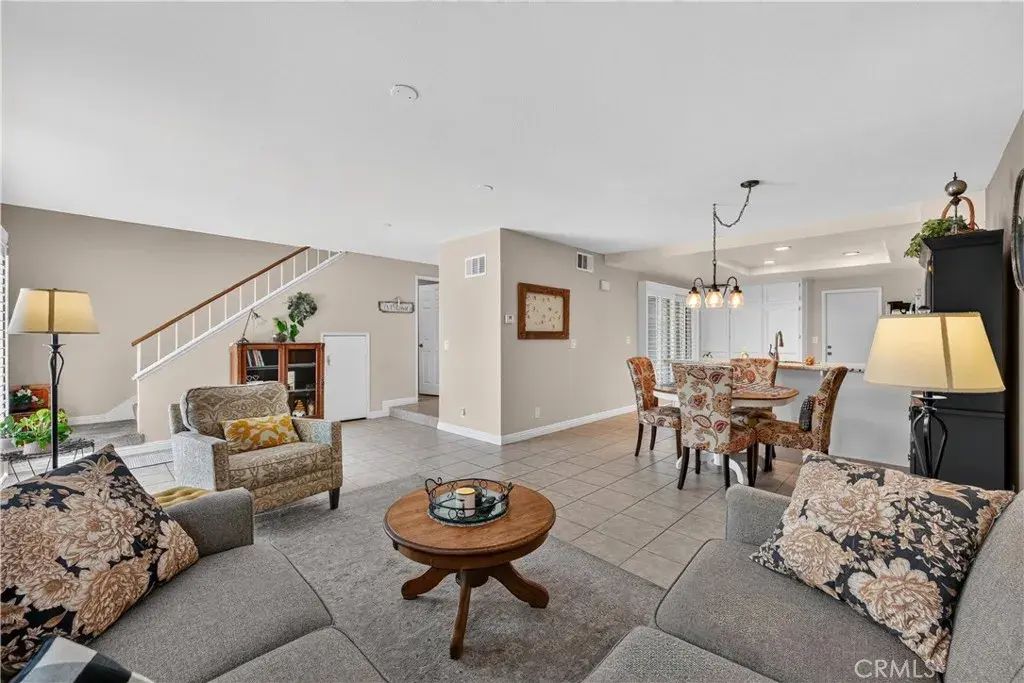 5037 E Almond Avenue 5, Orange