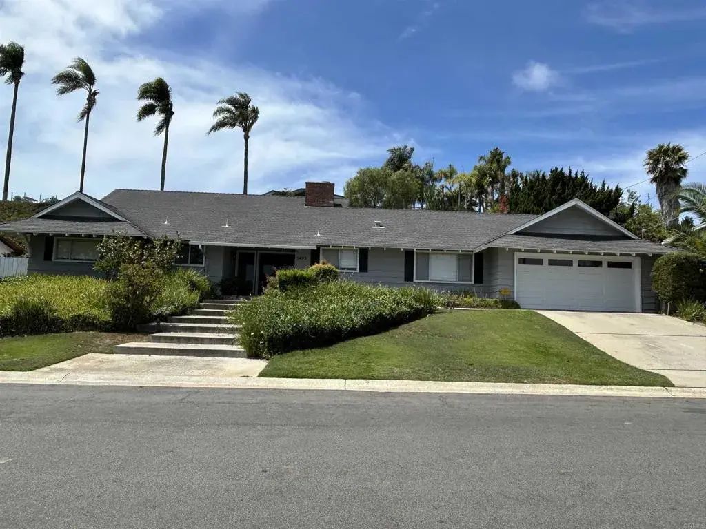 3495 Ridgecrest Dr., Carlsbad