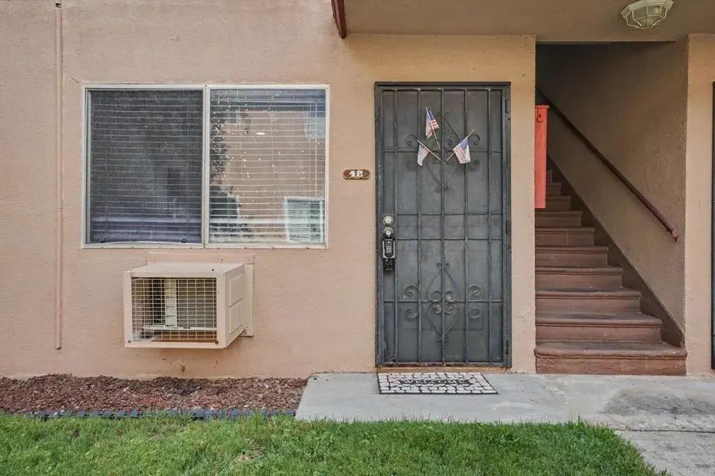 9733 Winter Gardens Boulevard 42, Lakeside