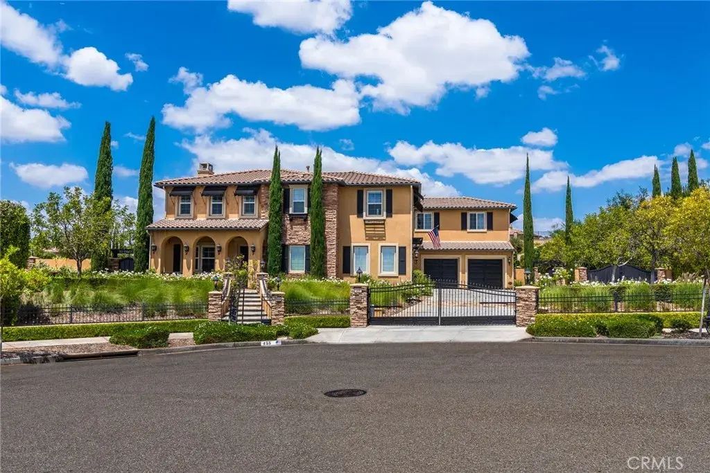 455 Wrightwood Court, Riverside