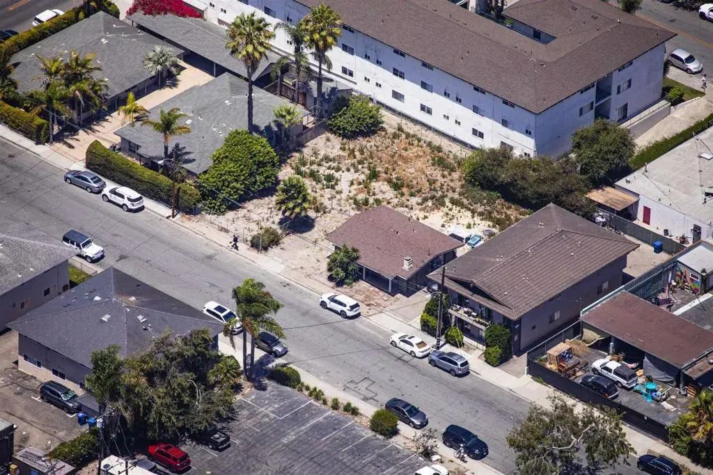 6588 Madrid Road, Isla Vista