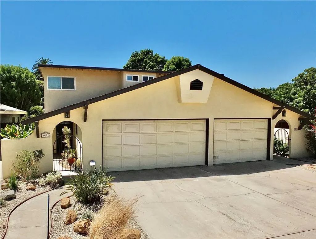 621 Termino Avenue, Long Beach