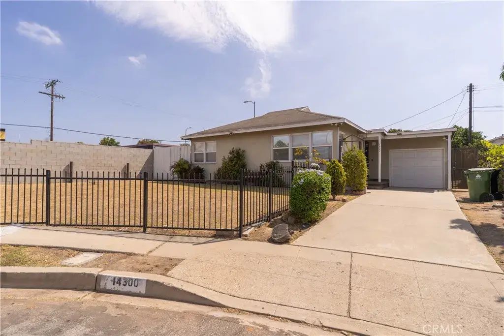 14300 S Ainsworth, Los Angeles