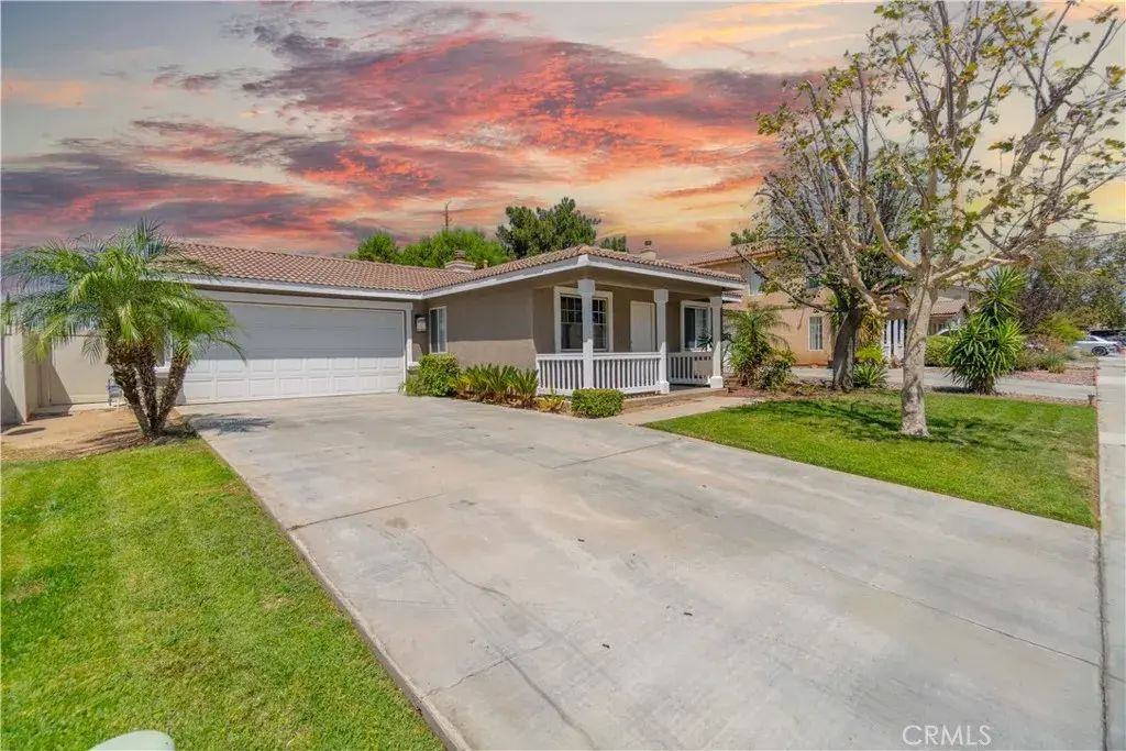 15419 Alosta, Moreno Valley