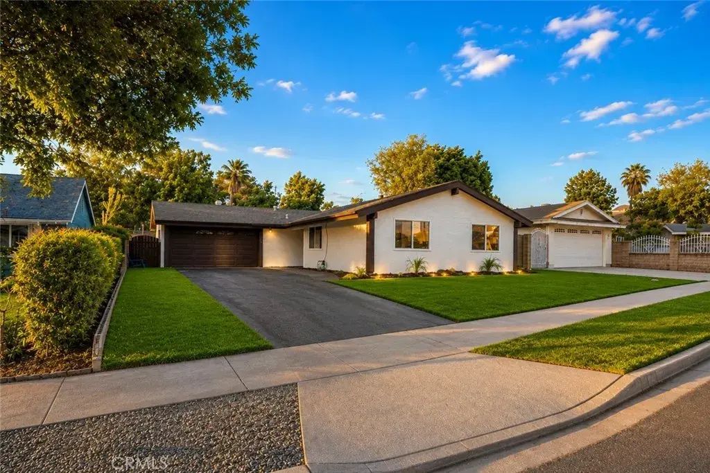 3441 Crownsworth, Corona